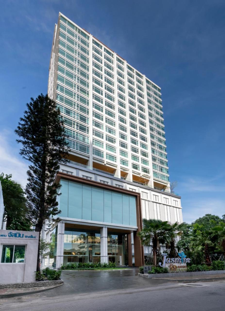 Jasmine 59 Hotel Bangkok Exterior foto The building of the university
